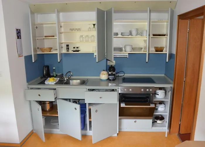 Apart-berg-zeit شقة *